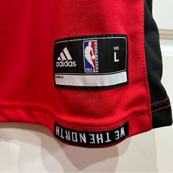 Raptors DeRozan Jersey - Picture 2 of 5